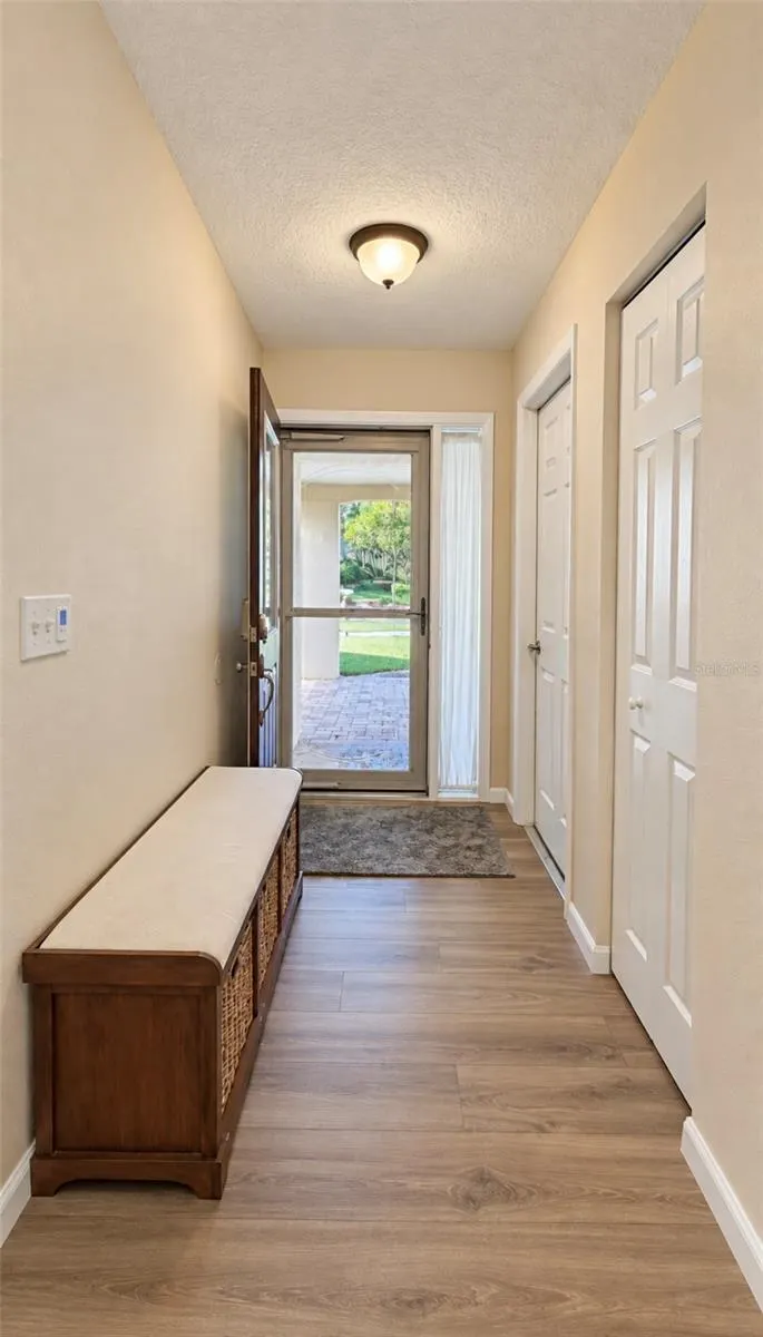 1231 ROSEWOOD ST