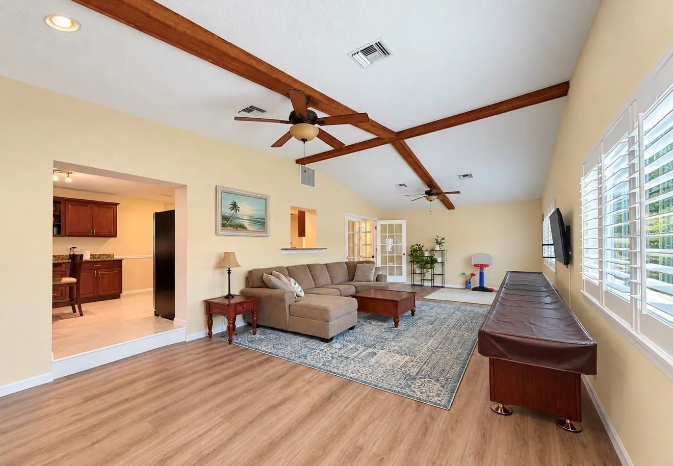 1231 ROSEWOOD ST