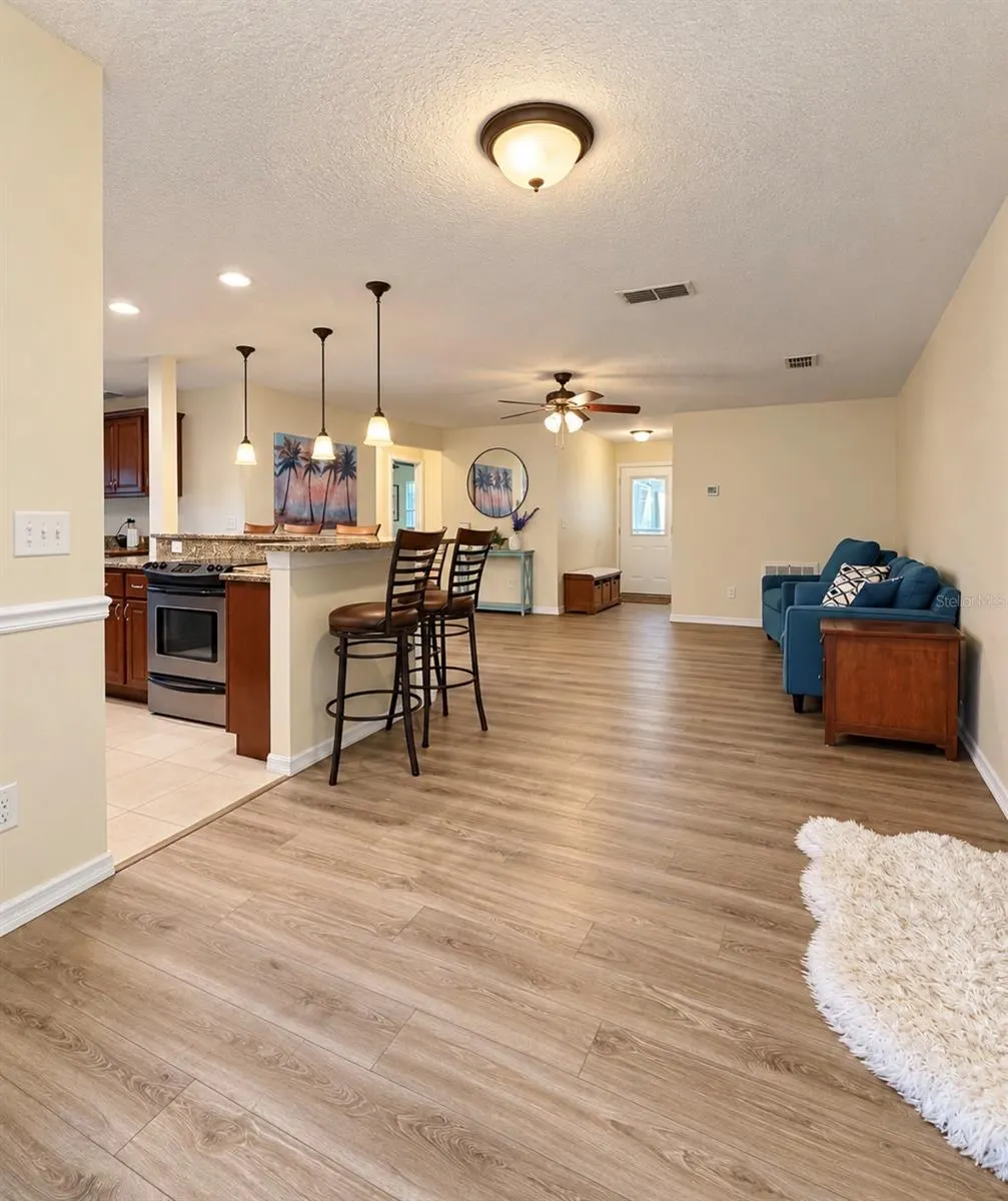 1231 ROSEWOOD ST