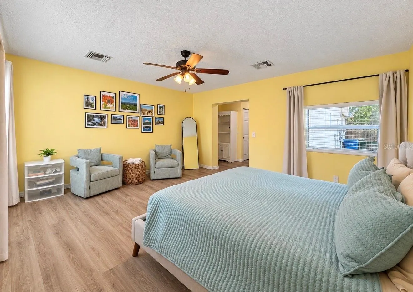 1231 ROSEWOOD ST
