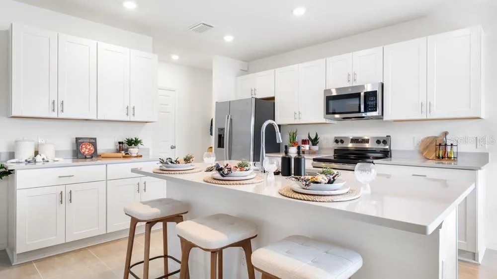 13505 CAMELOT CT