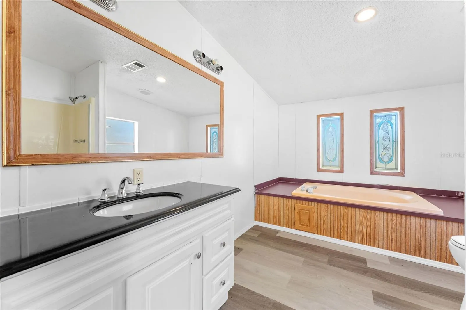 11004 KITTY HAWK DR