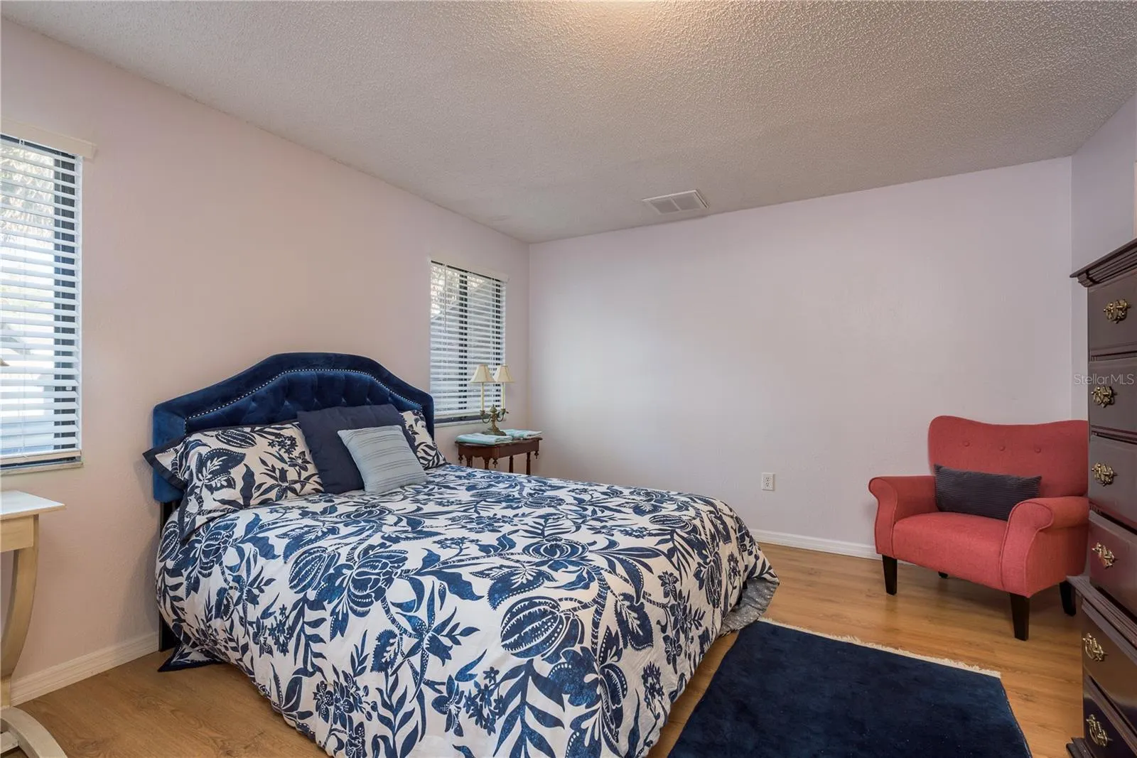102 ANCLOTE RD