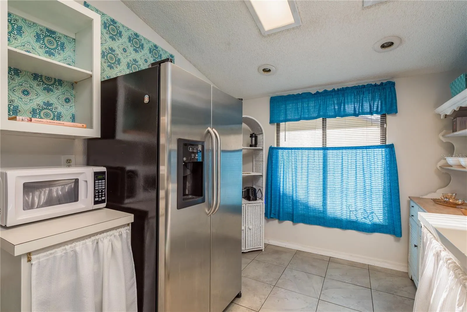 102 ANCLOTE RD