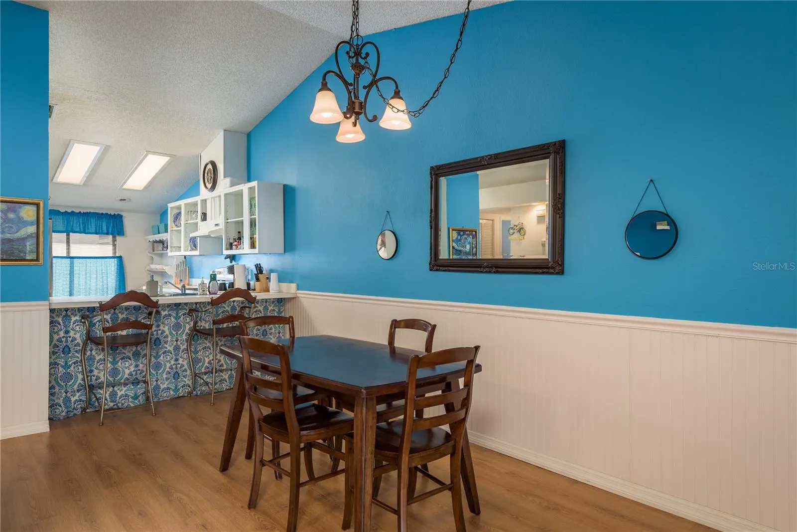 102 ANCLOTE RD
