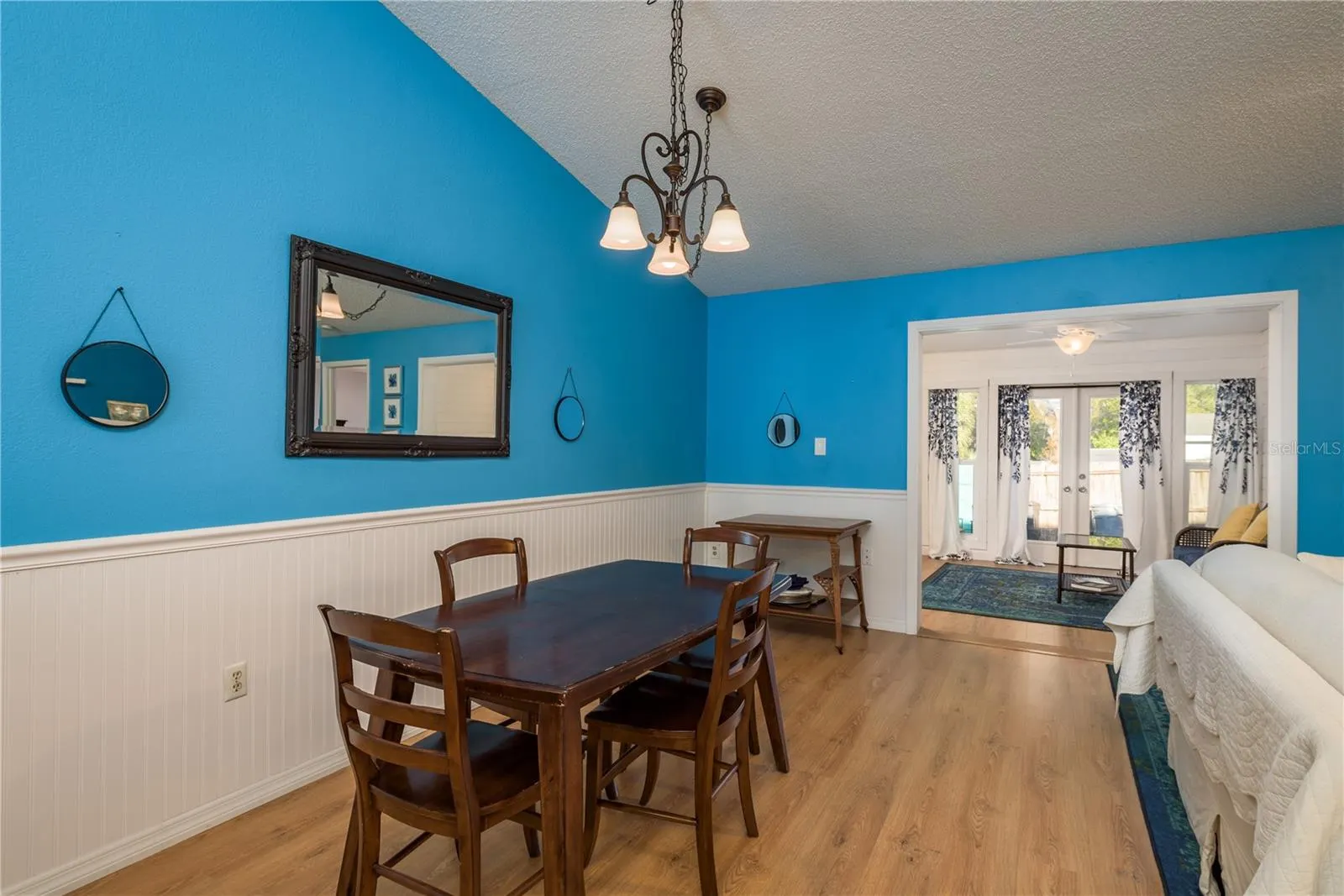102 ANCLOTE RD
