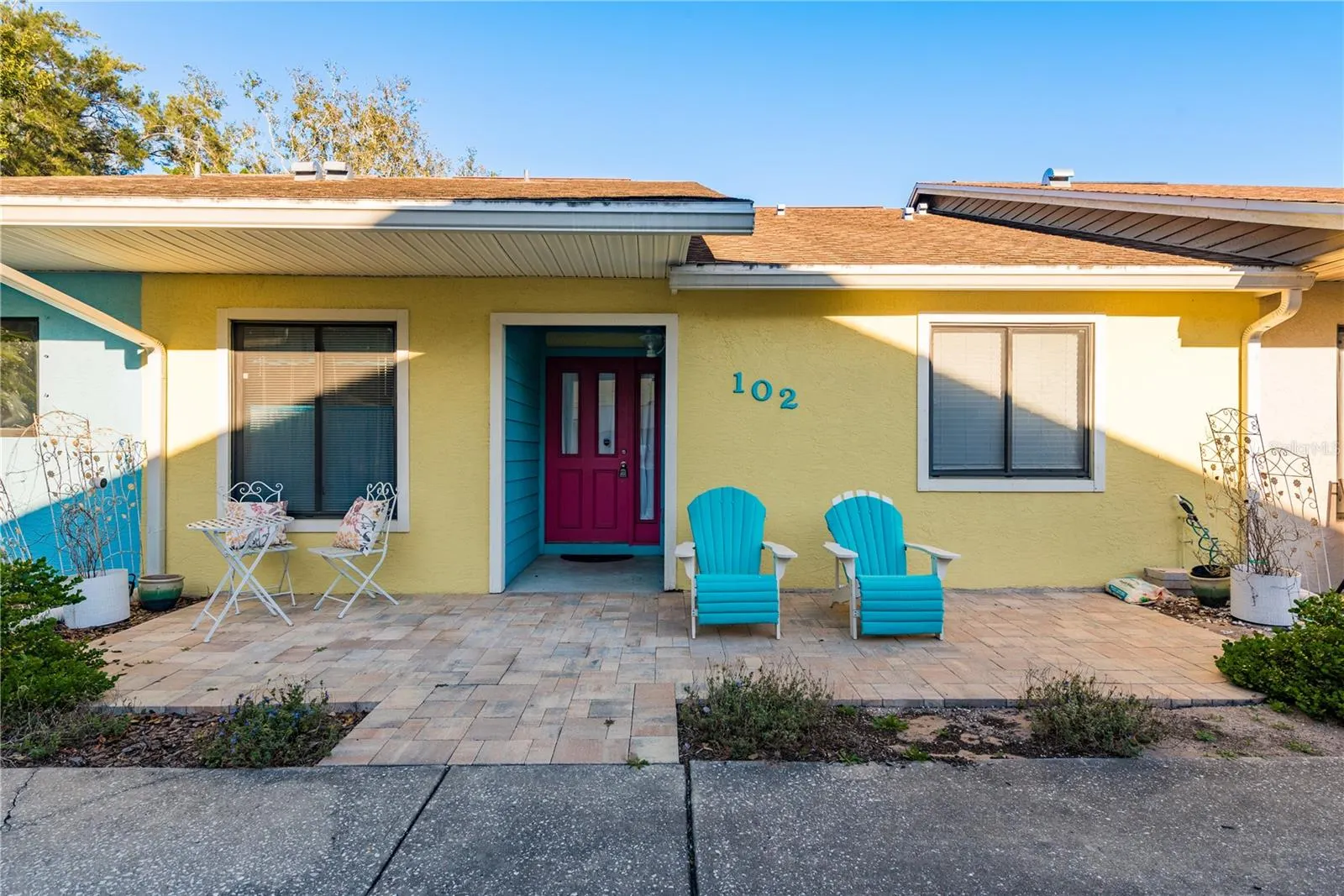 102 ANCLOTE RD
