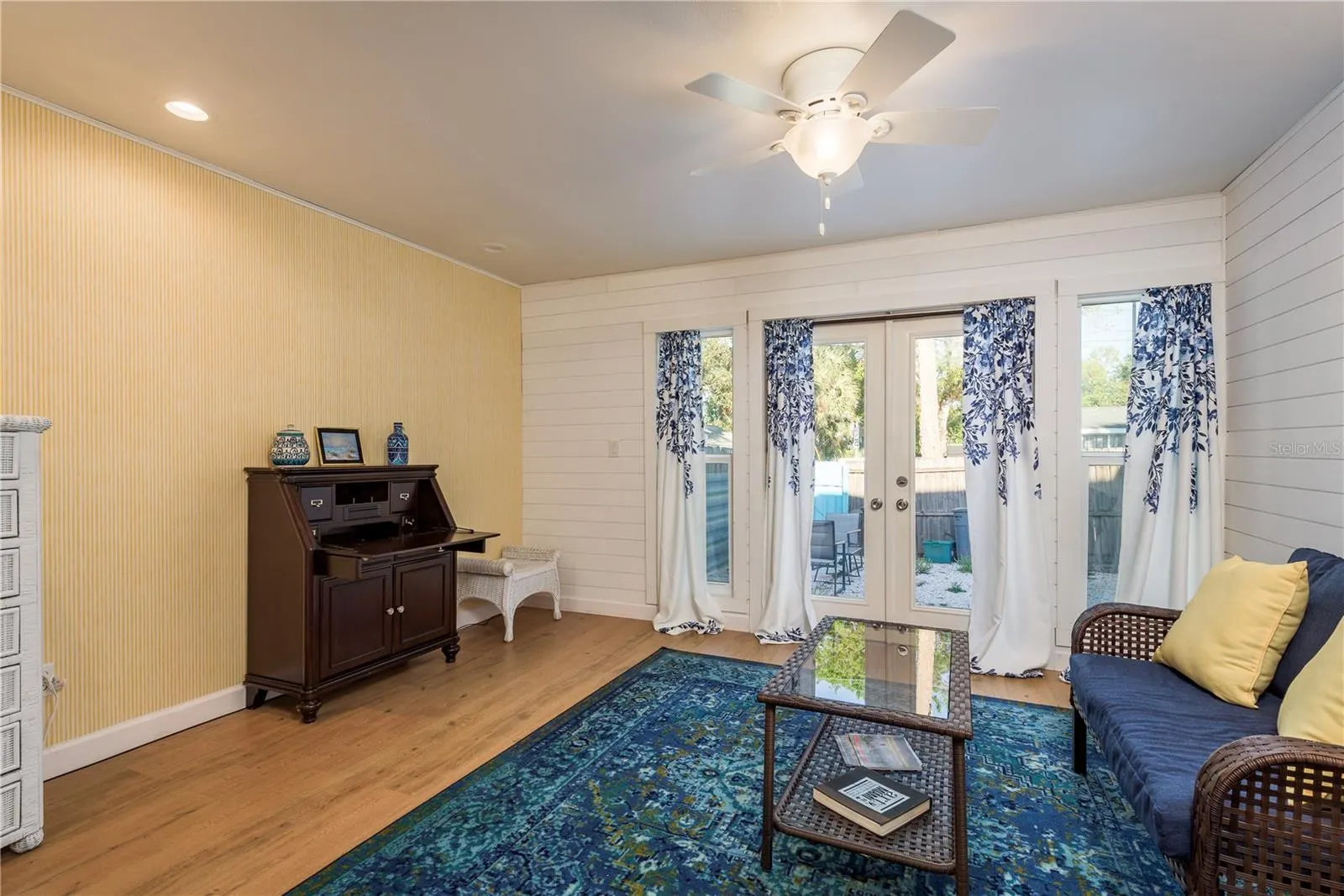 102 ANCLOTE RD