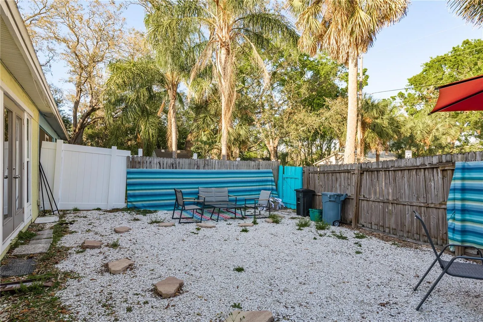 102 ANCLOTE RD