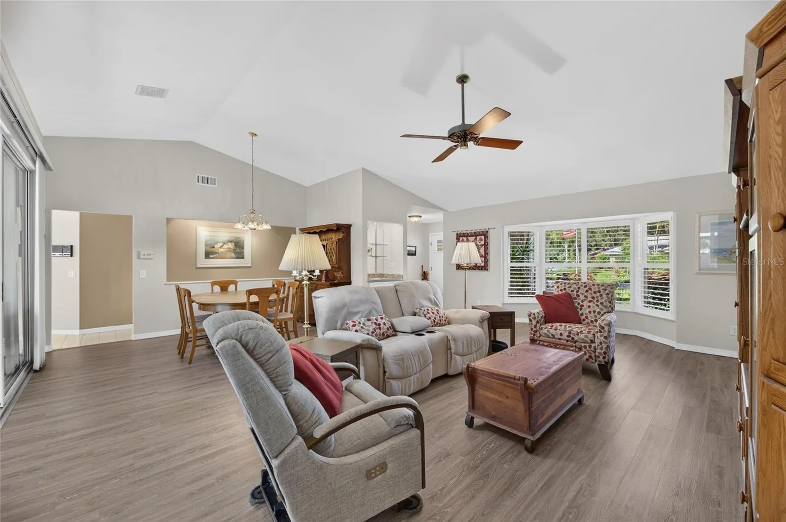 5713 GARDEN LAKES MAJESTIC