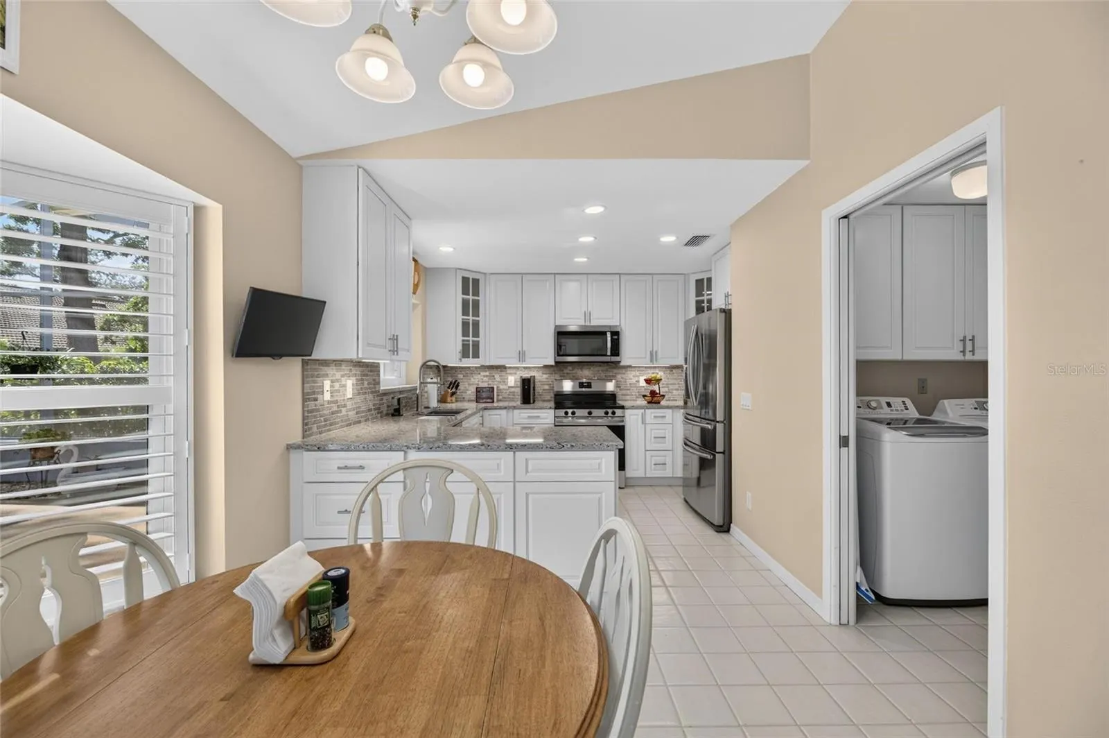 5713 GARDEN LAKES MAJESTIC