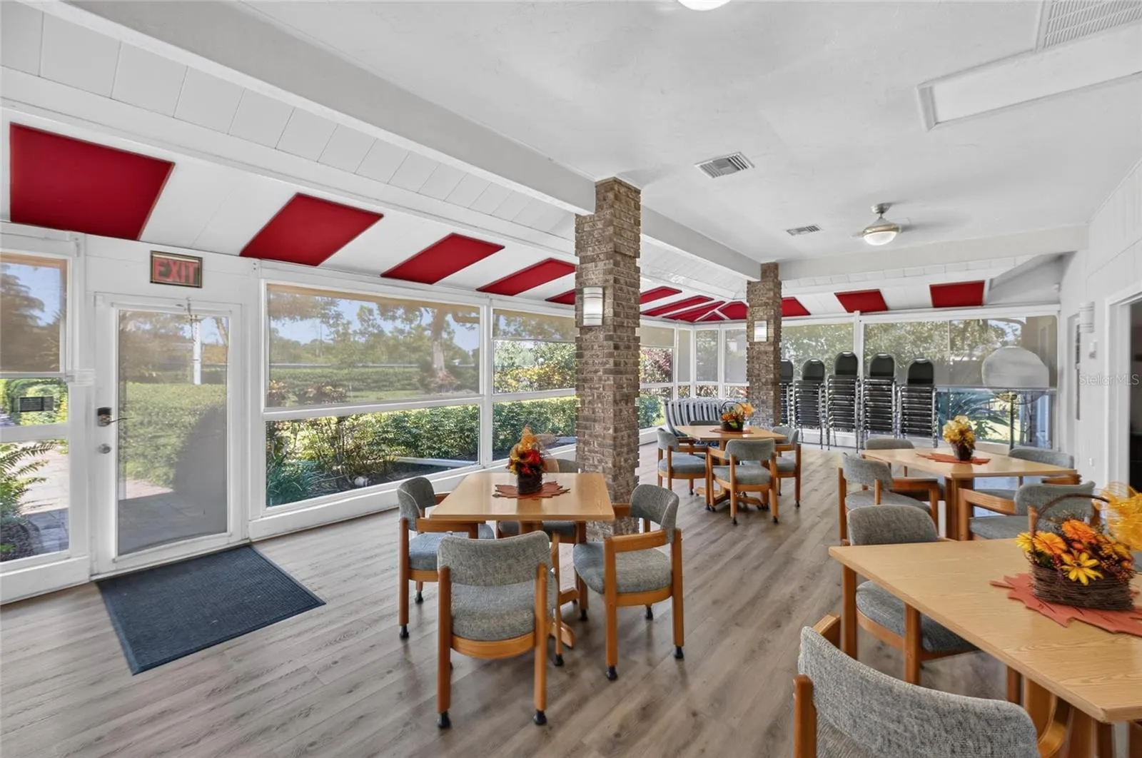 5713 GARDEN LAKES MAJESTIC