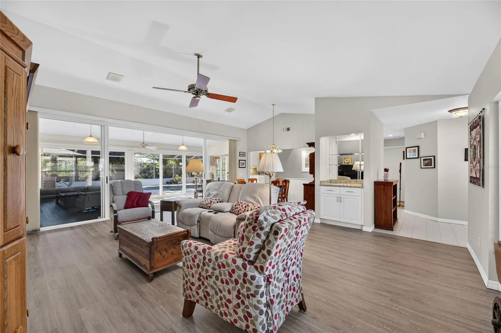 5713 GARDEN LAKES MAJESTIC