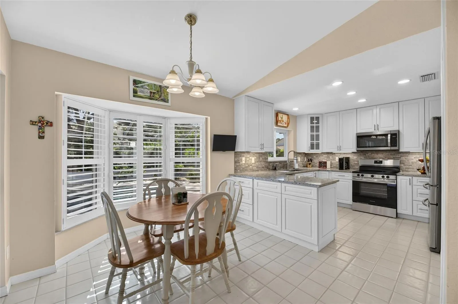5713 GARDEN LAKES MAJESTIC