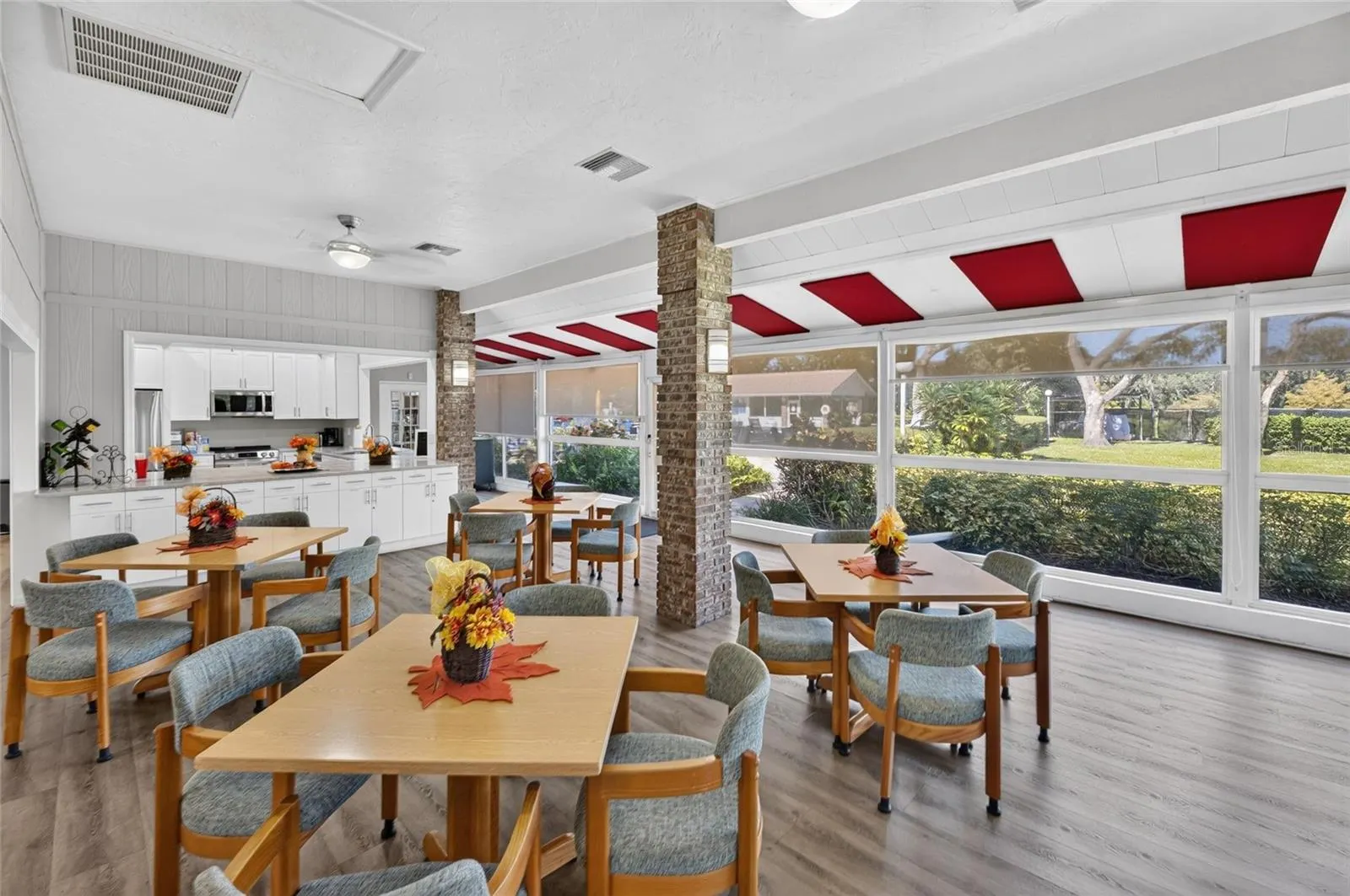 5713 GARDEN LAKES MAJESTIC