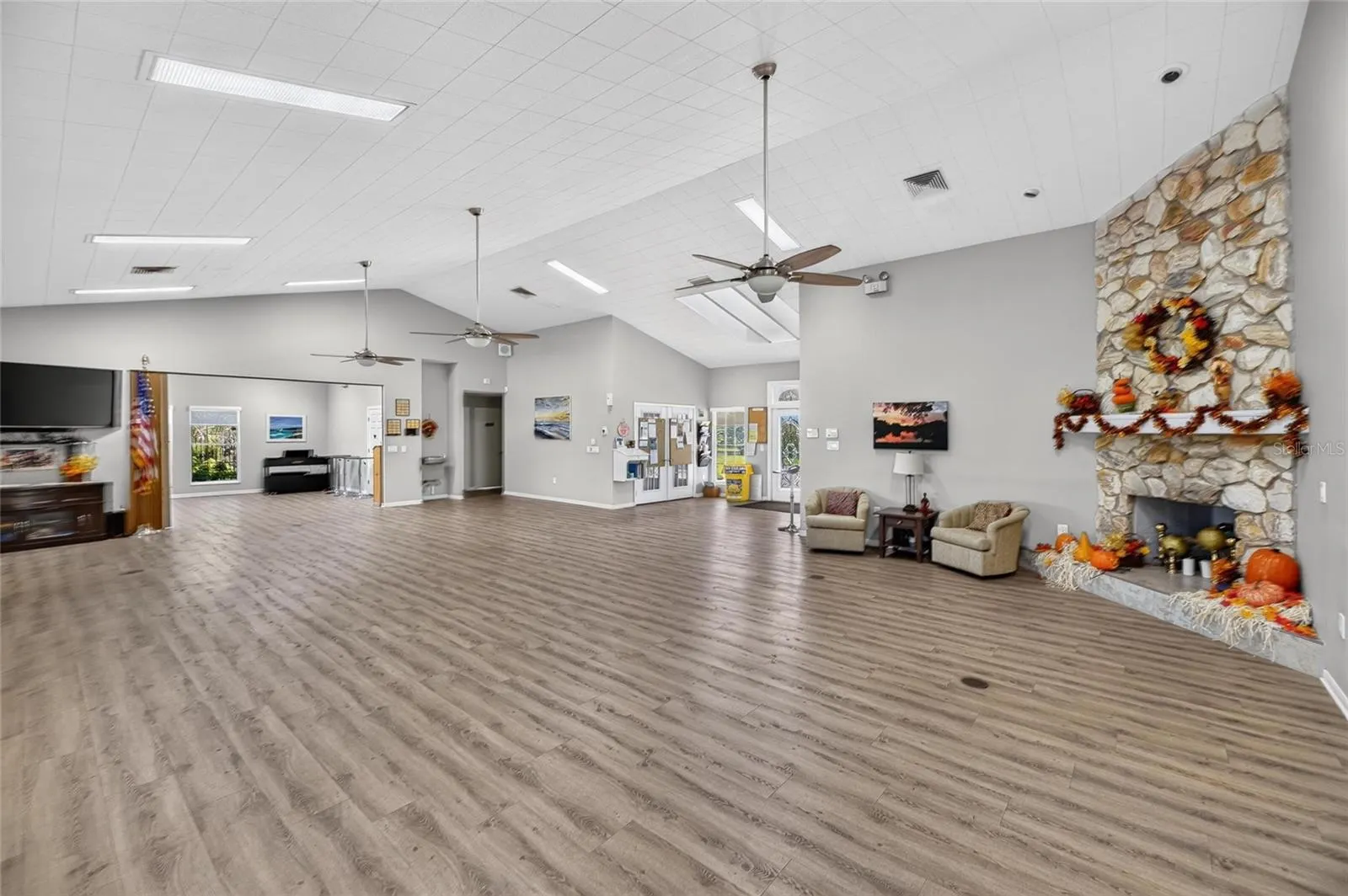 5713 GARDEN LAKES MAJESTIC