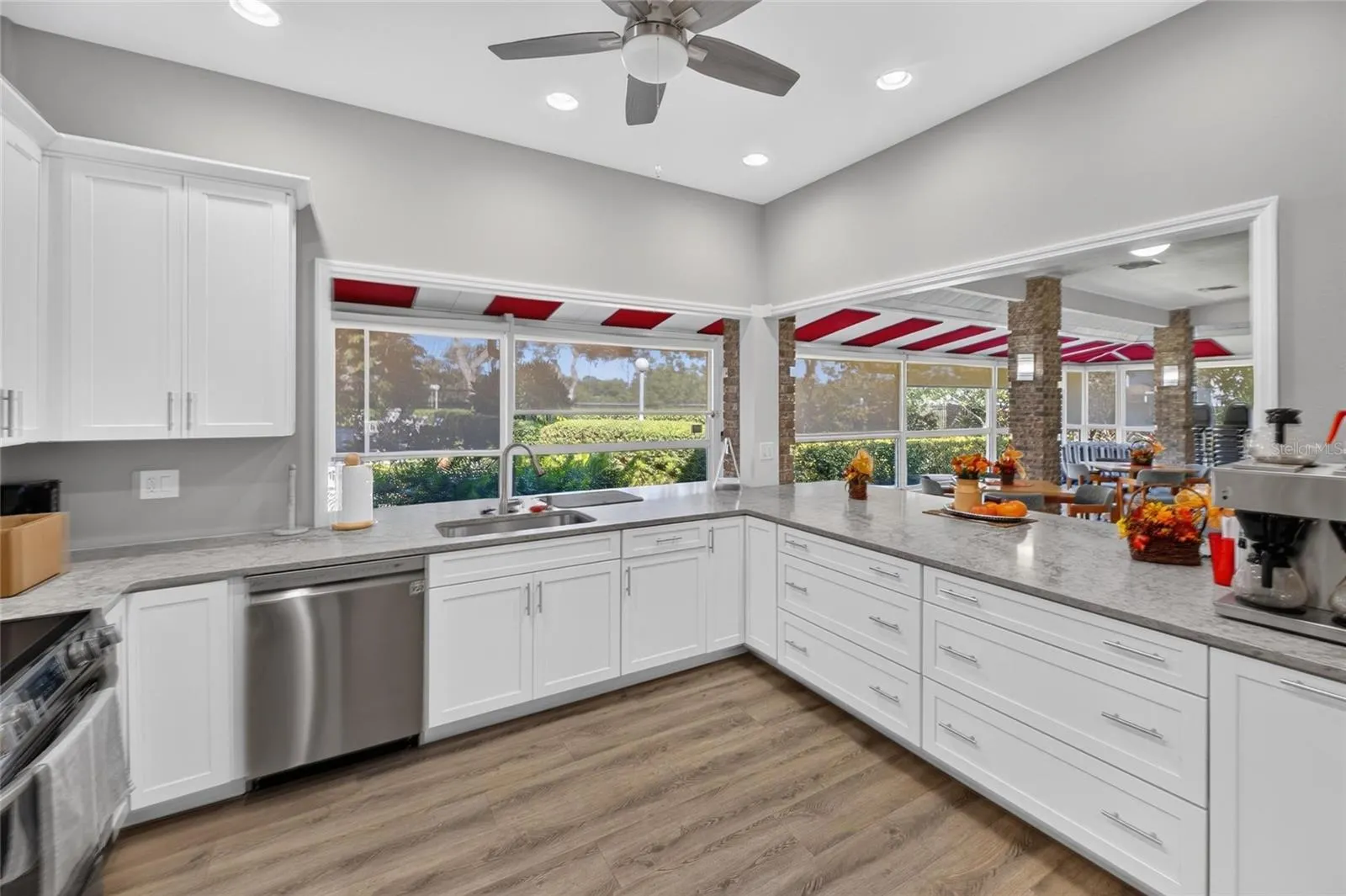 5713 GARDEN LAKES MAJESTIC