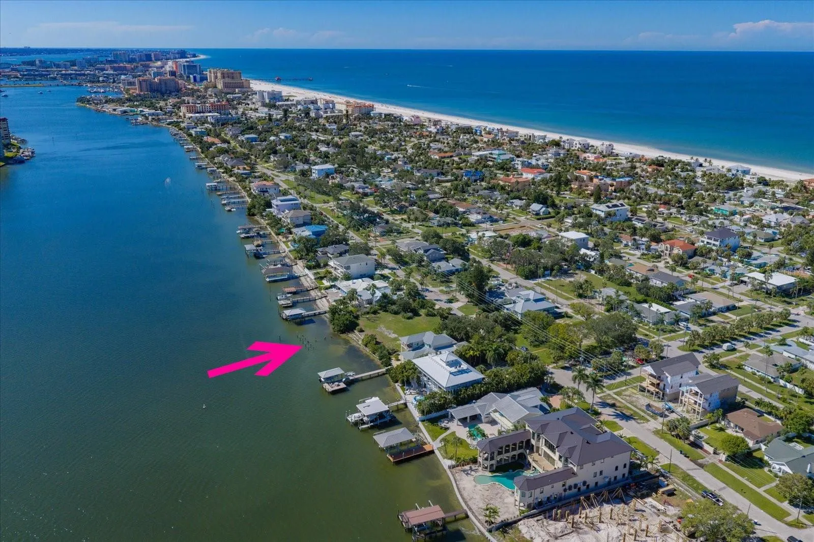 871 BAY ESPLANADE