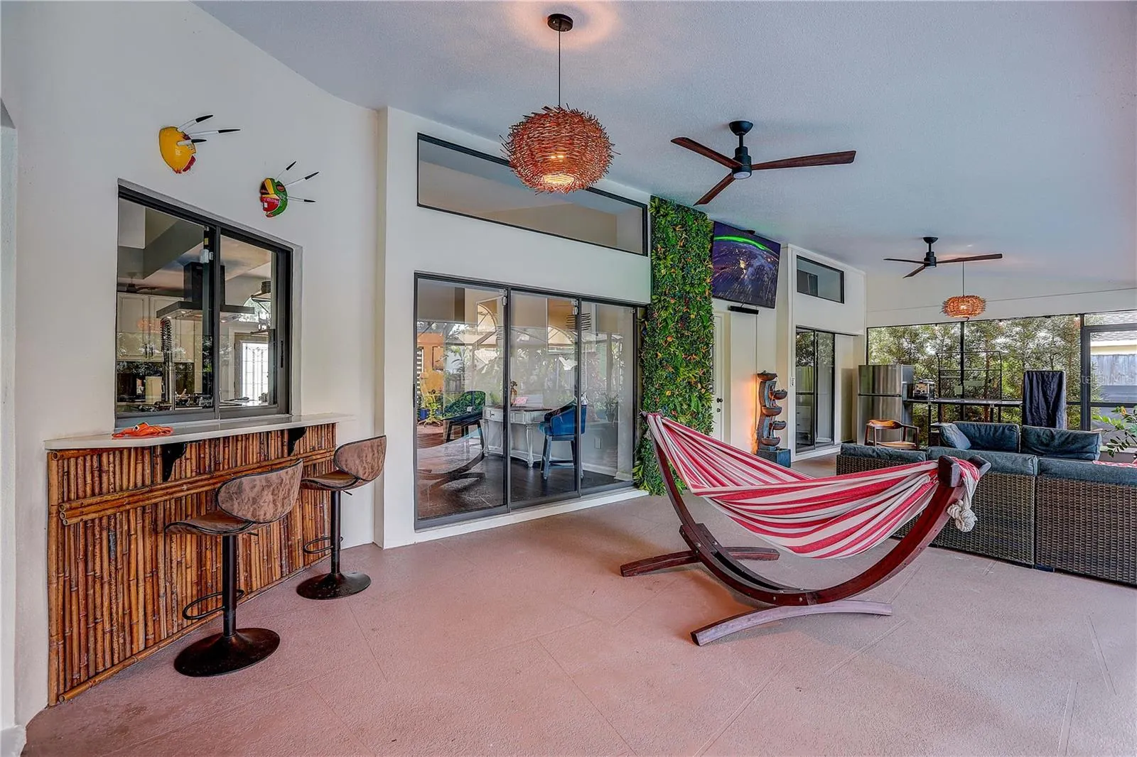 3929 BUCKINGHAM LOOP DR