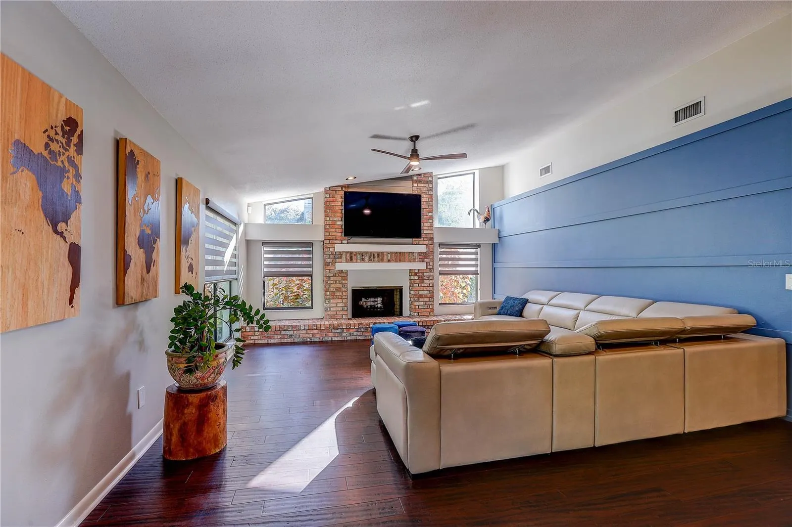3929 BUCKINGHAM LOOP DR