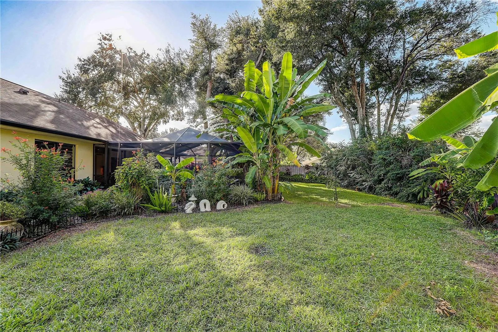 3929 BUCKINGHAM LOOP DR