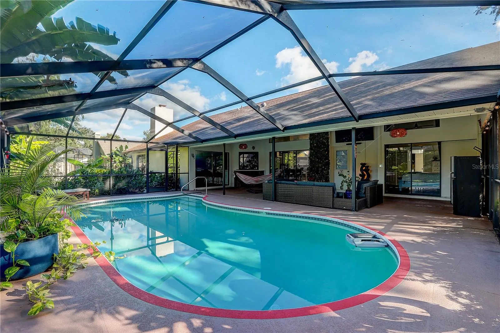 3929 BUCKINGHAM LOOP DR