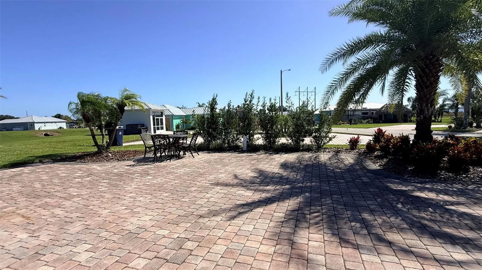 3048 WOOD DUCK DR