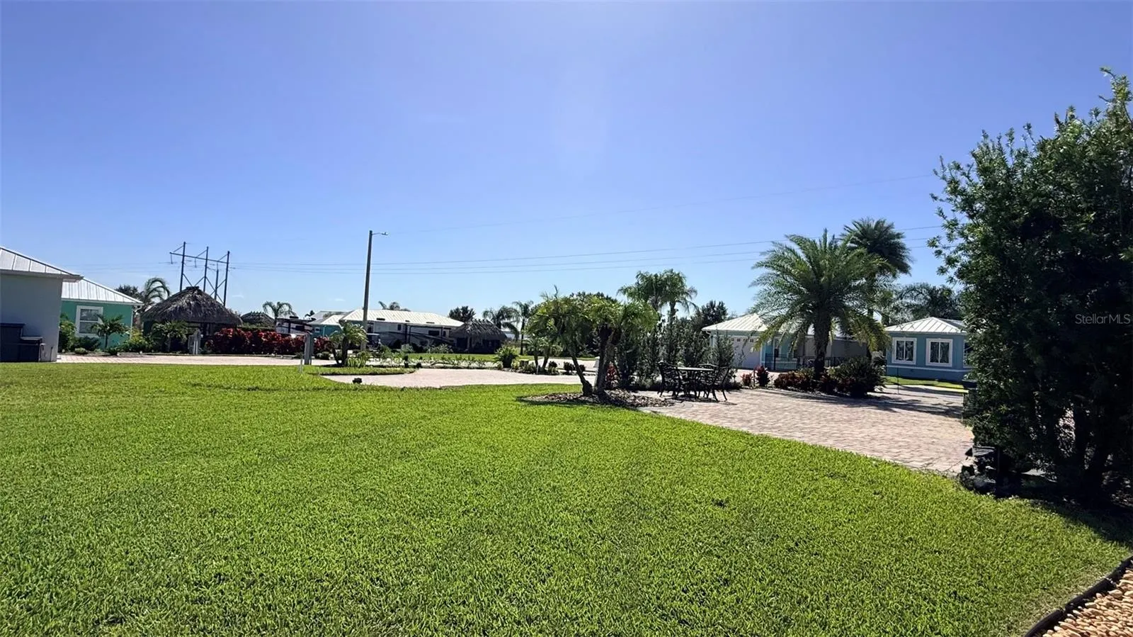 3048 WOOD DUCK DR