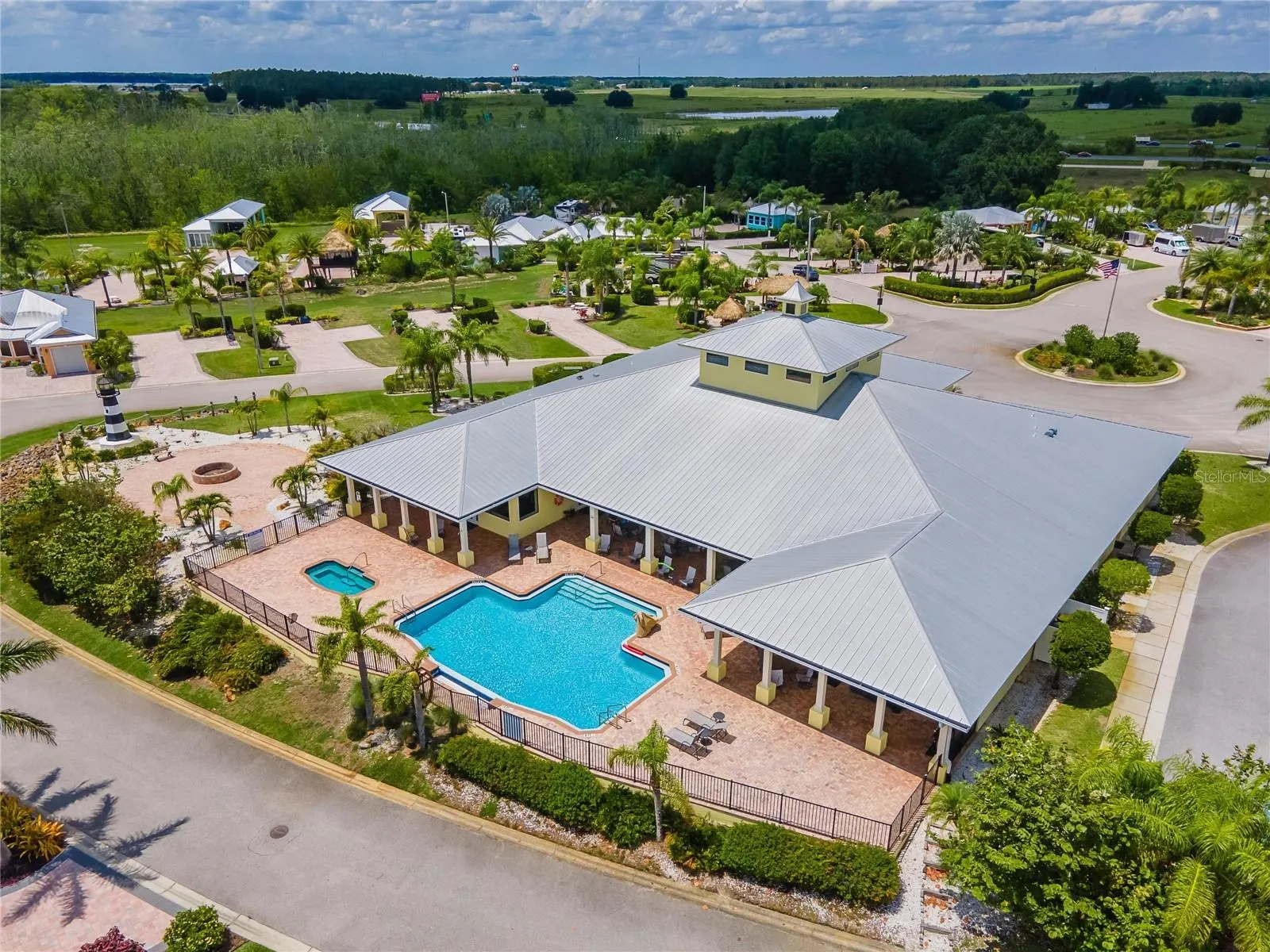 3048 WOOD DUCK DR