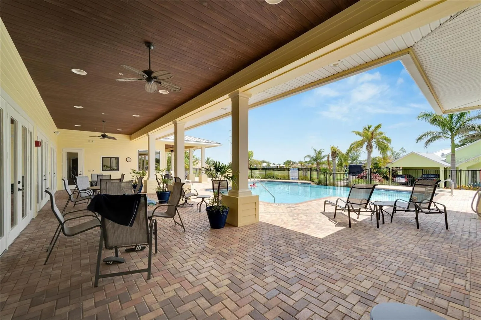 3048 WOOD DUCK DR