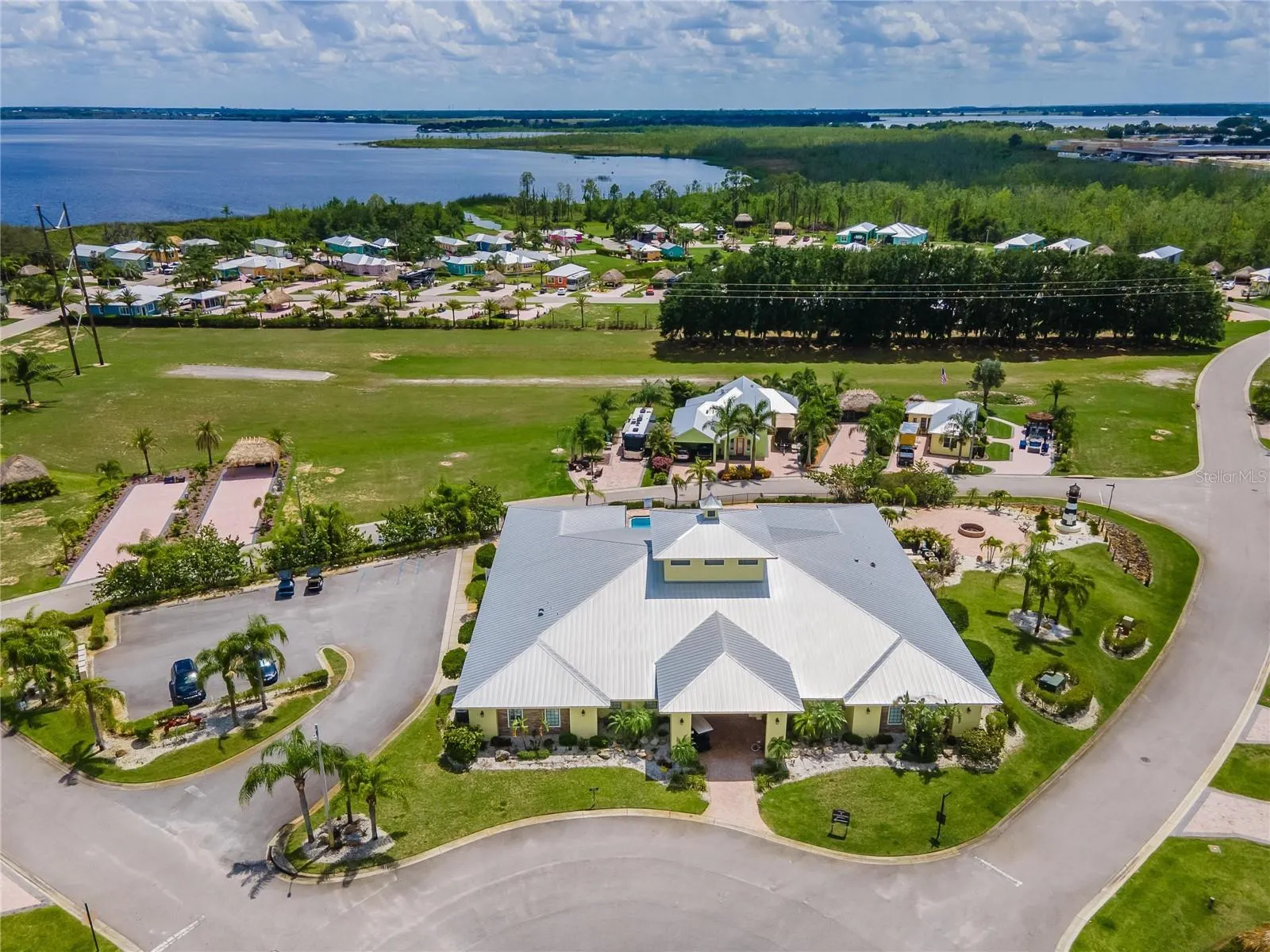 3048 WOOD DUCK DR