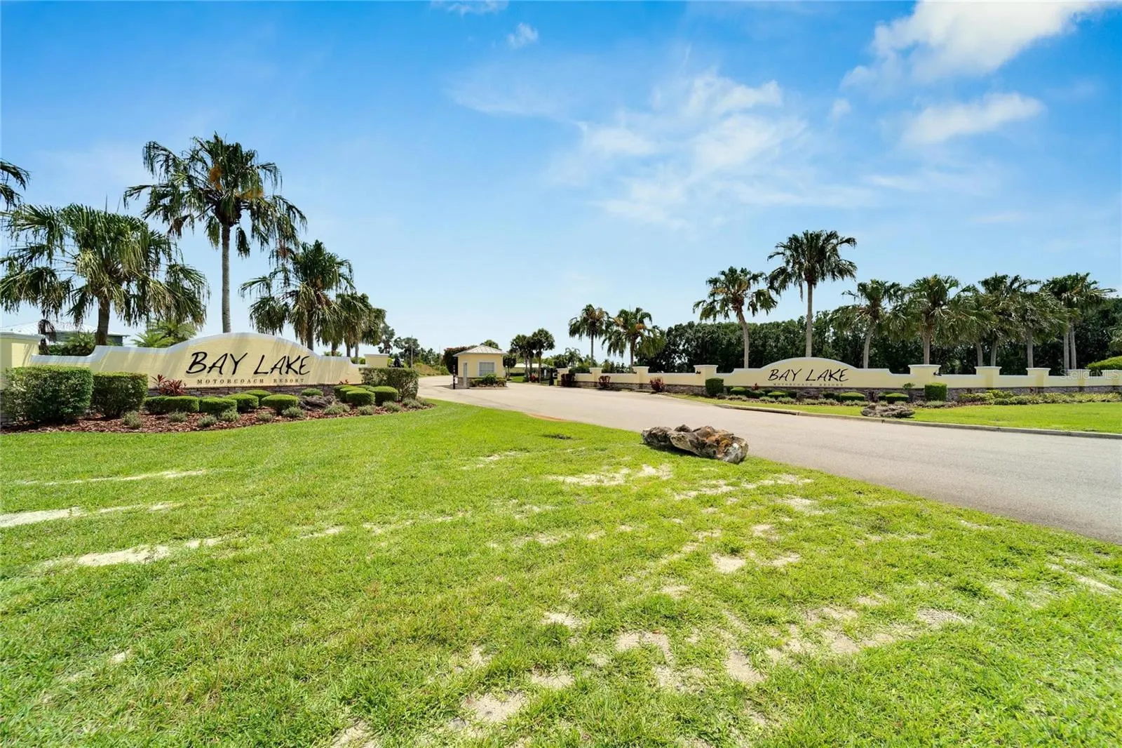 3048 WOOD DUCK DR