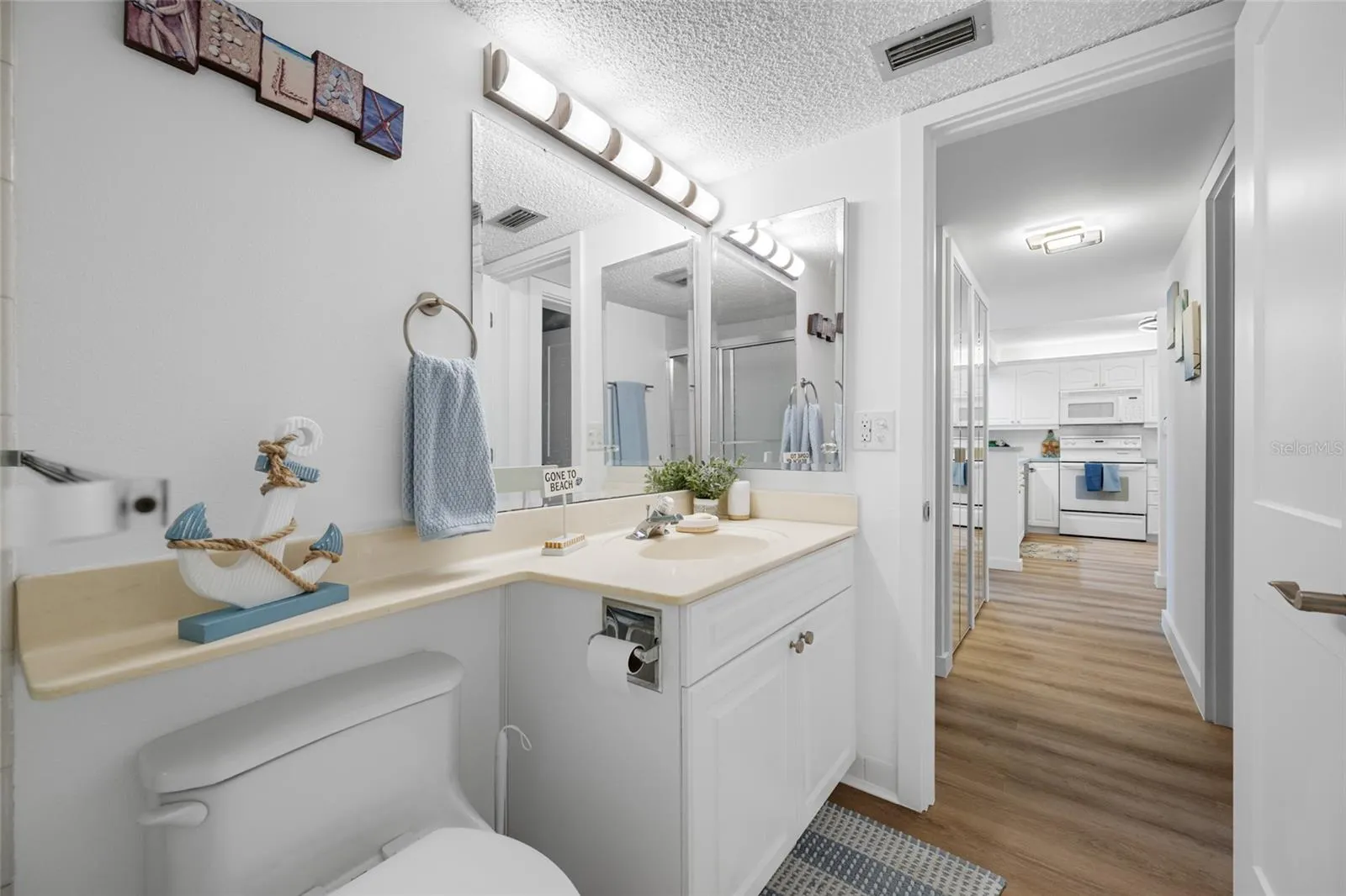 865 S GULFVIEW BLVD #202 #202