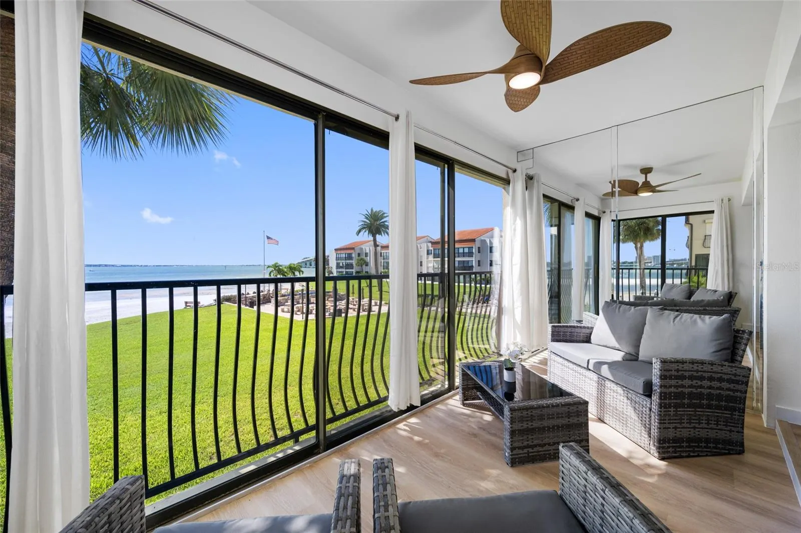 865 S GULFVIEW BLVD #202 #202