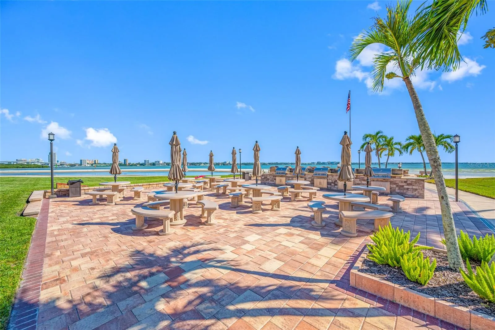 865 S GULFVIEW BLVD #202 #202