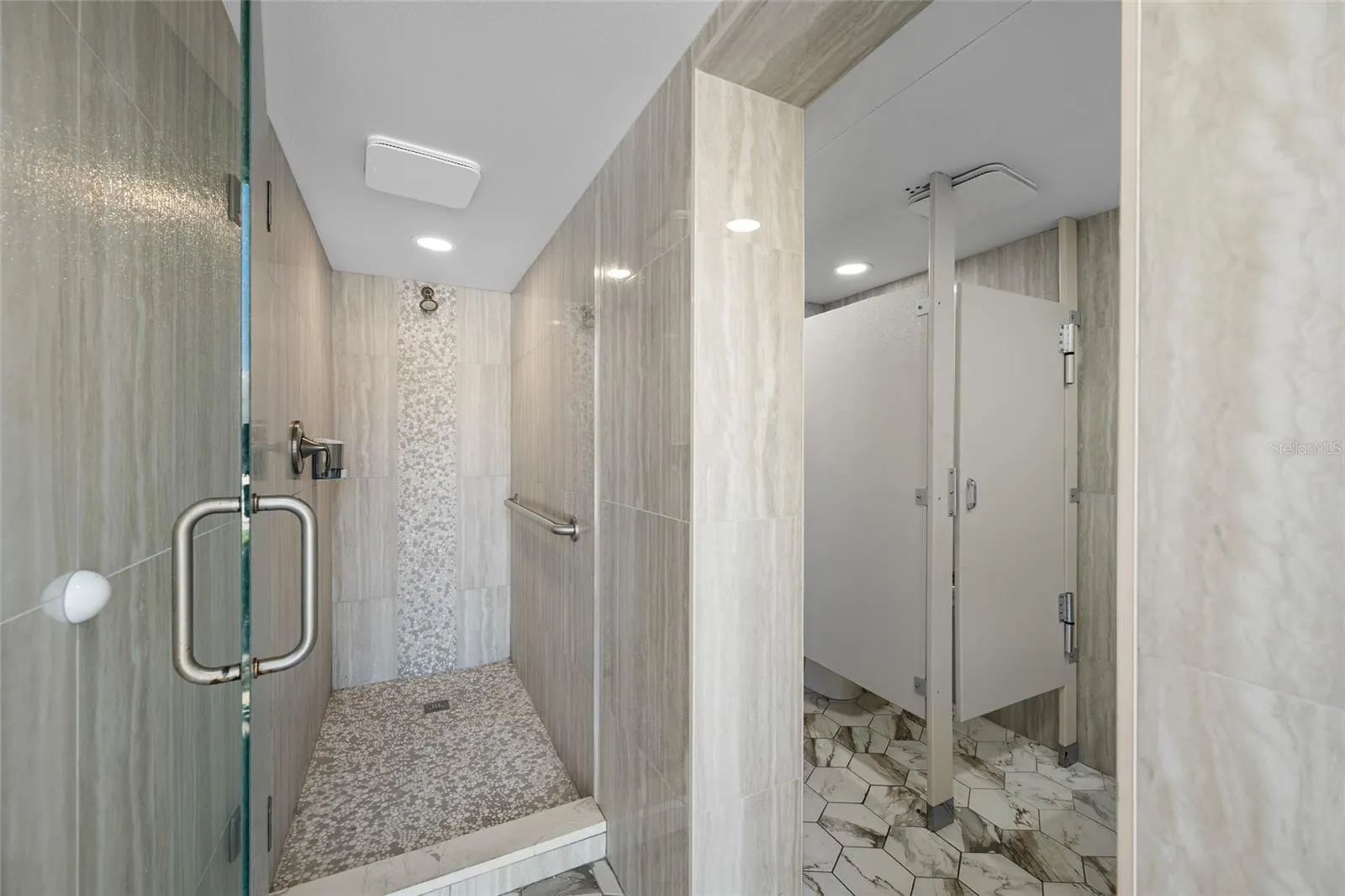 865 S GULFVIEW BLVD #202 #202