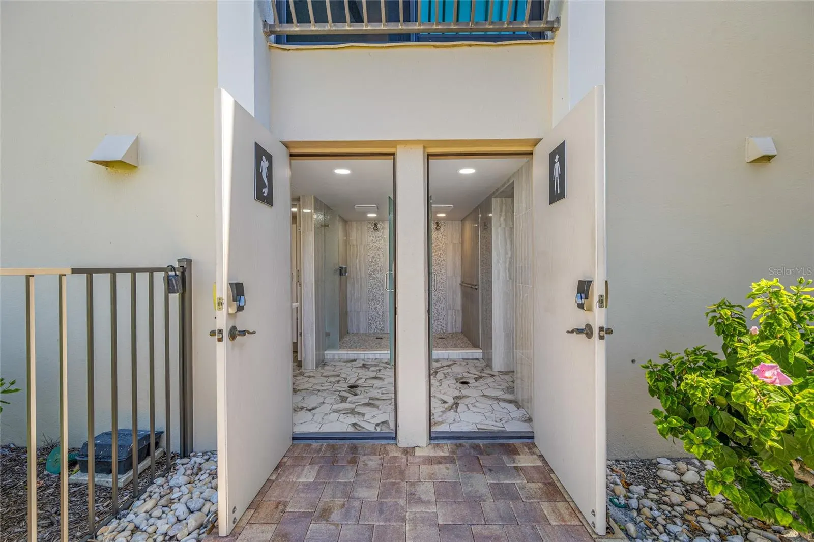 865 S GULFVIEW BLVD #202 #202