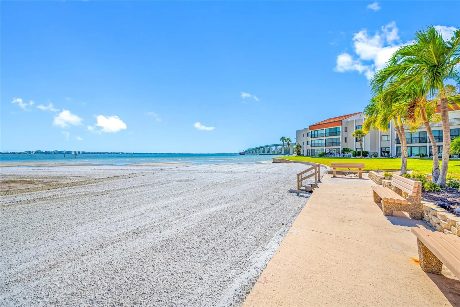 865 S GULFVIEW BLVD #202 #202