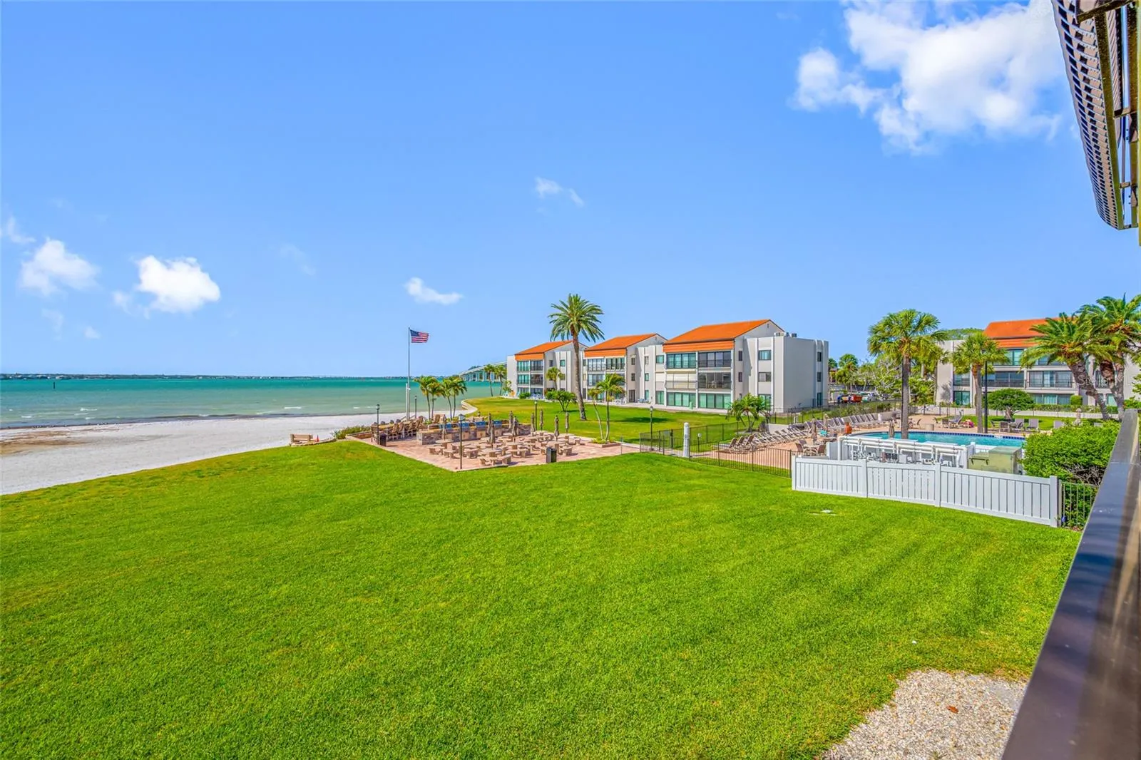 865 S GULFVIEW BLVD #202 #202
