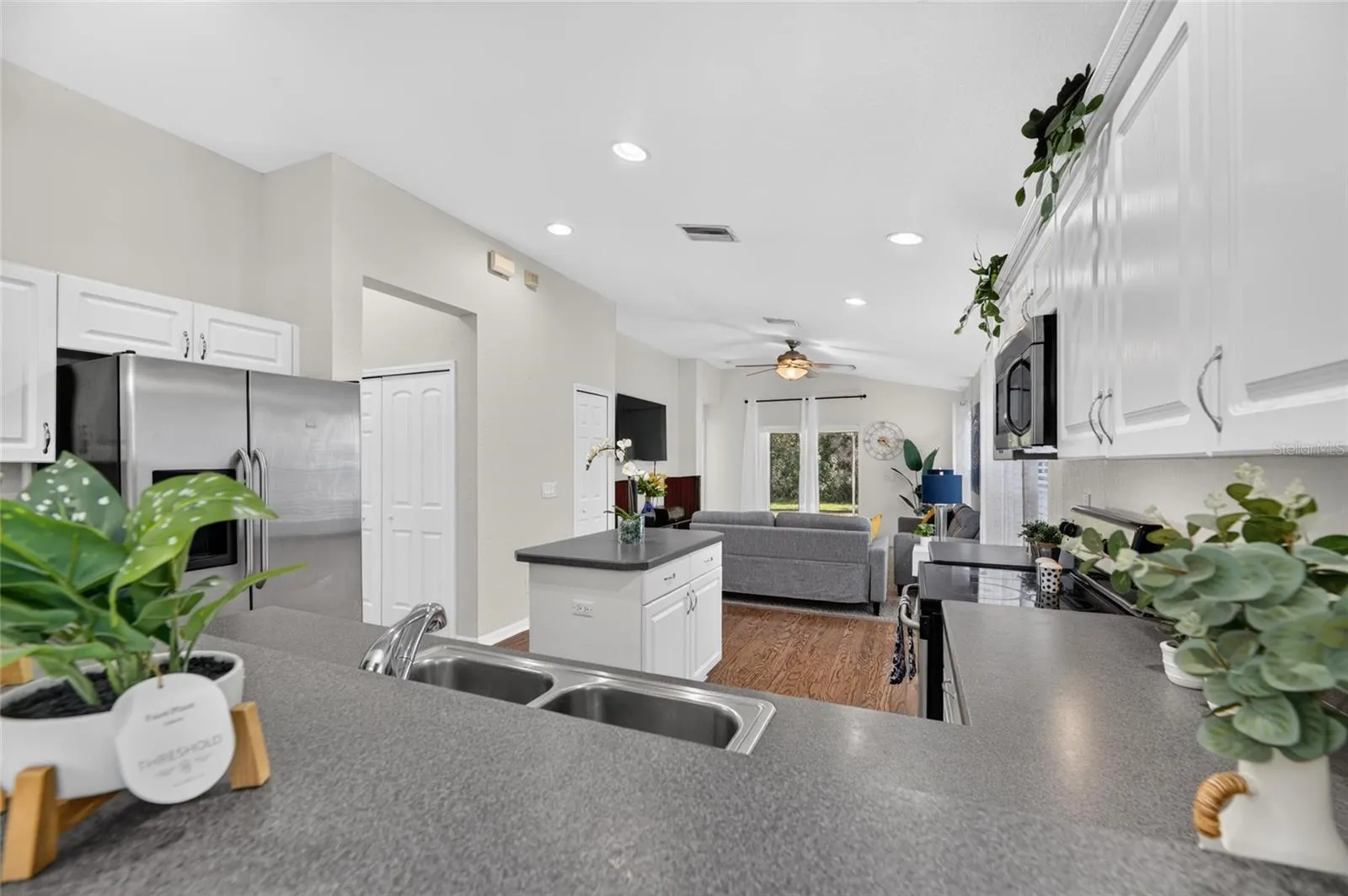 11517 CRESTLAKE VILLAGE DR