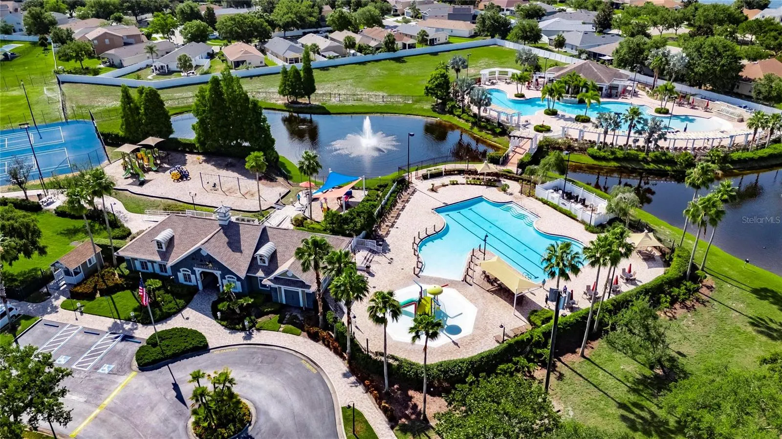 11517 CRESTLAKE VILLAGE DR