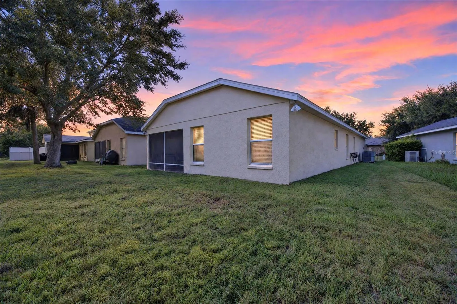 11517 CRESTLAKE VILLAGE DR
