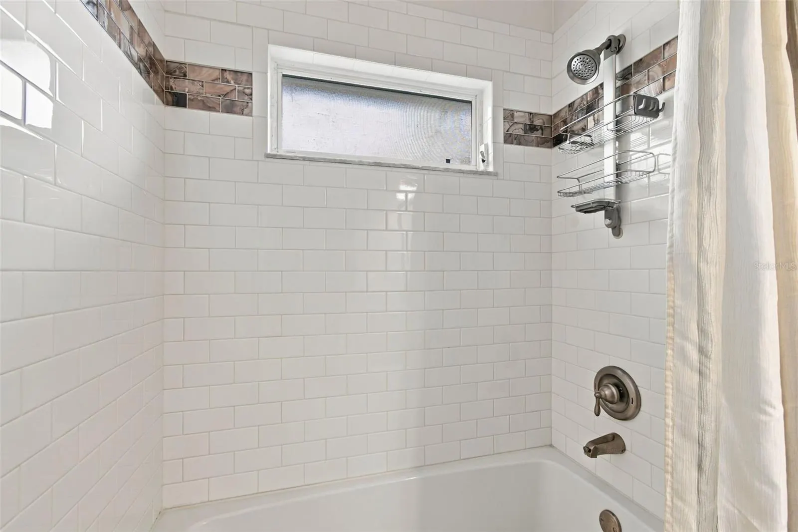 19302 GARDEN QUILT CIR
