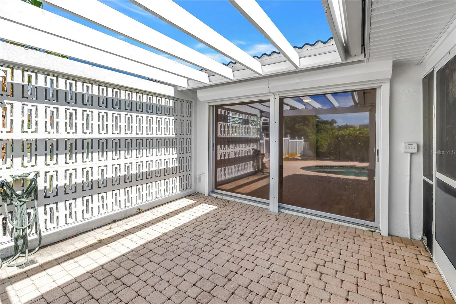 290 MONTE CRISTO BLVD