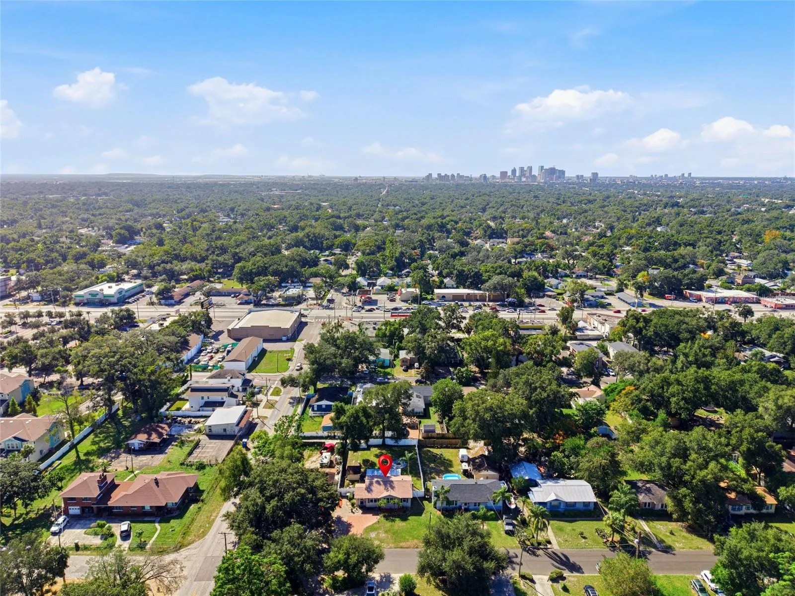 1427 E COMANCHE AVE