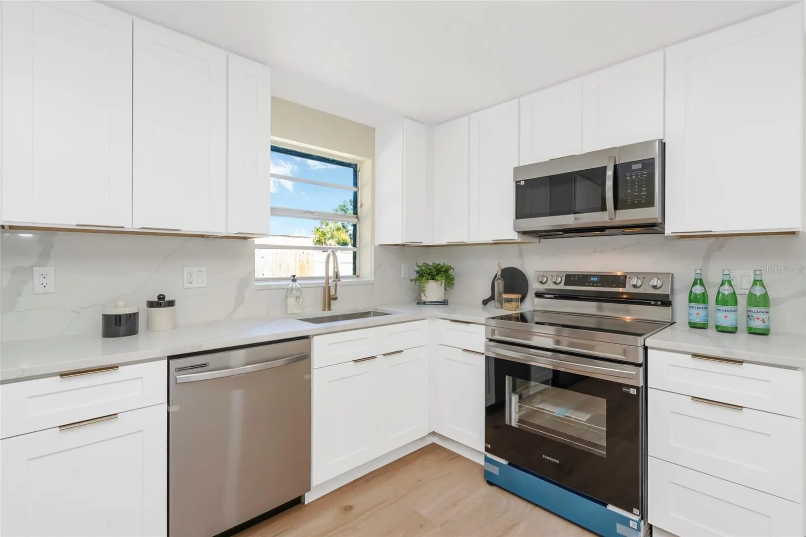 4003 W MONTGOMERY TER