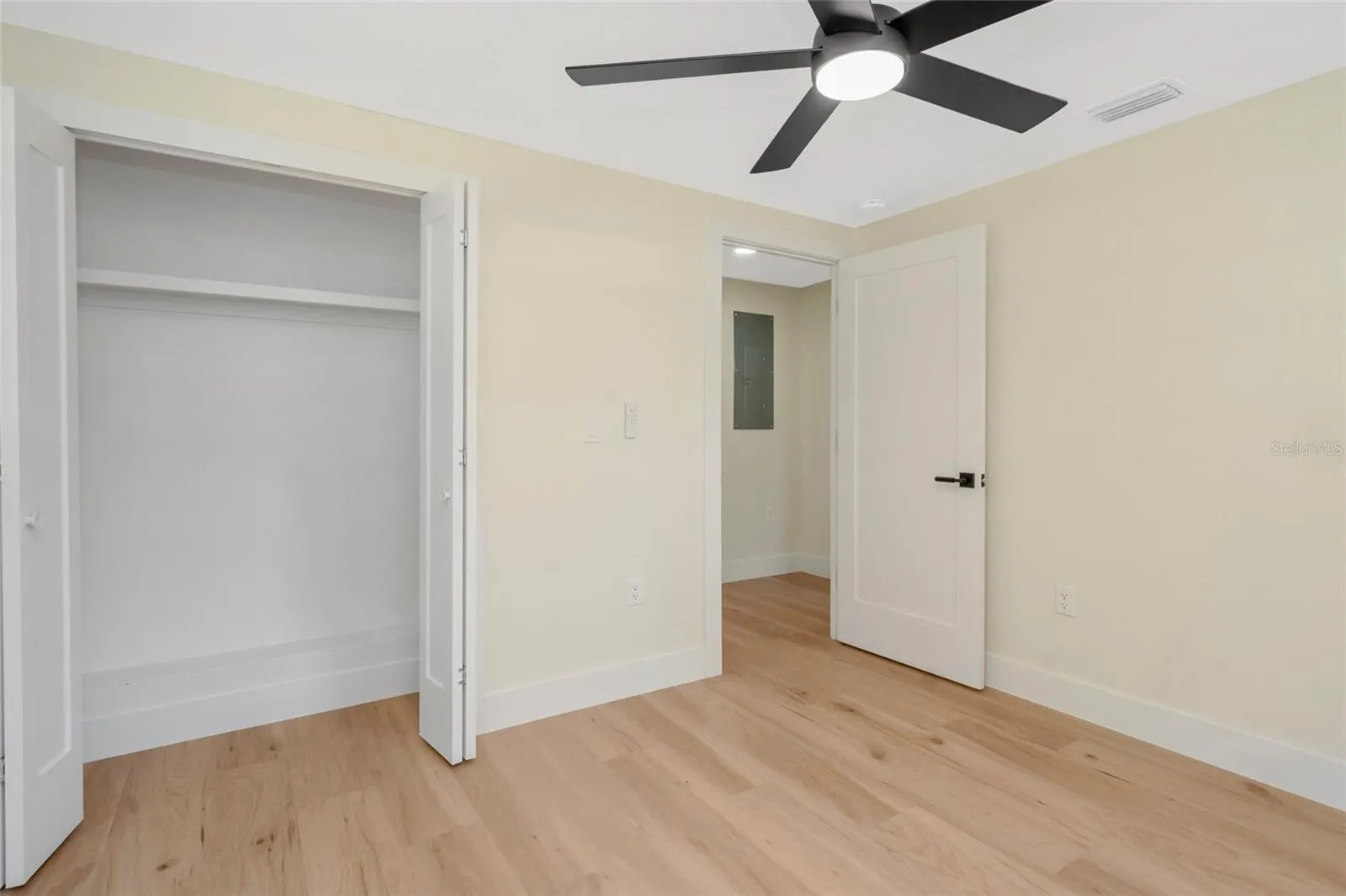 4003 W MONTGOMERY TER