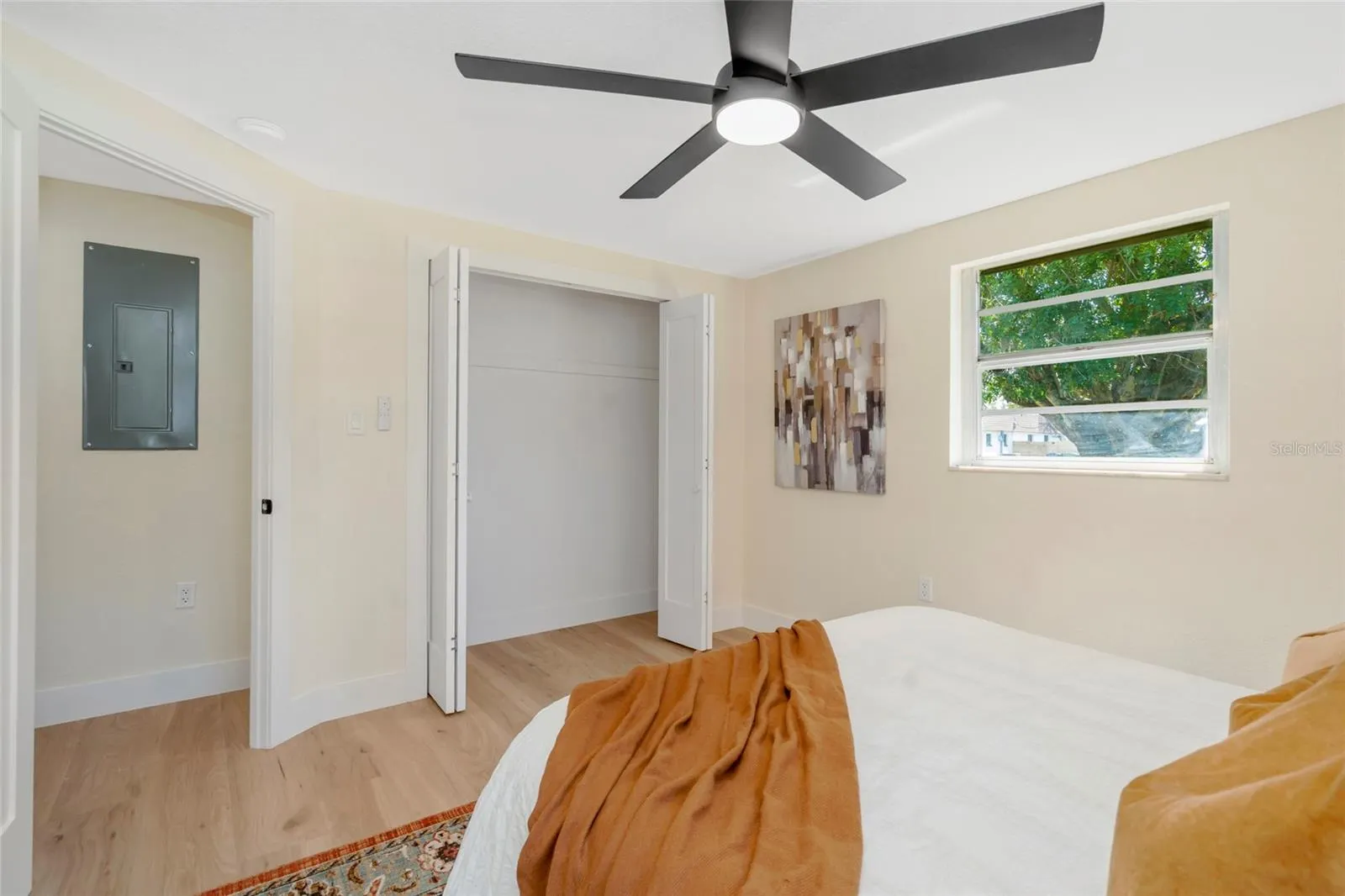 4003 W MONTGOMERY TER