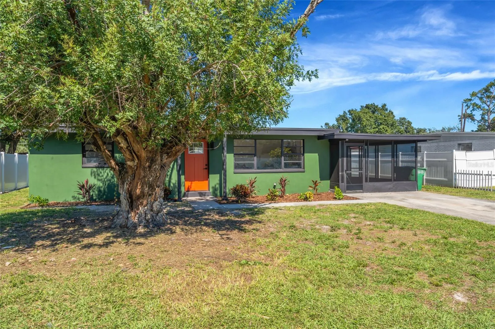 4003 W MONTGOMERY TER