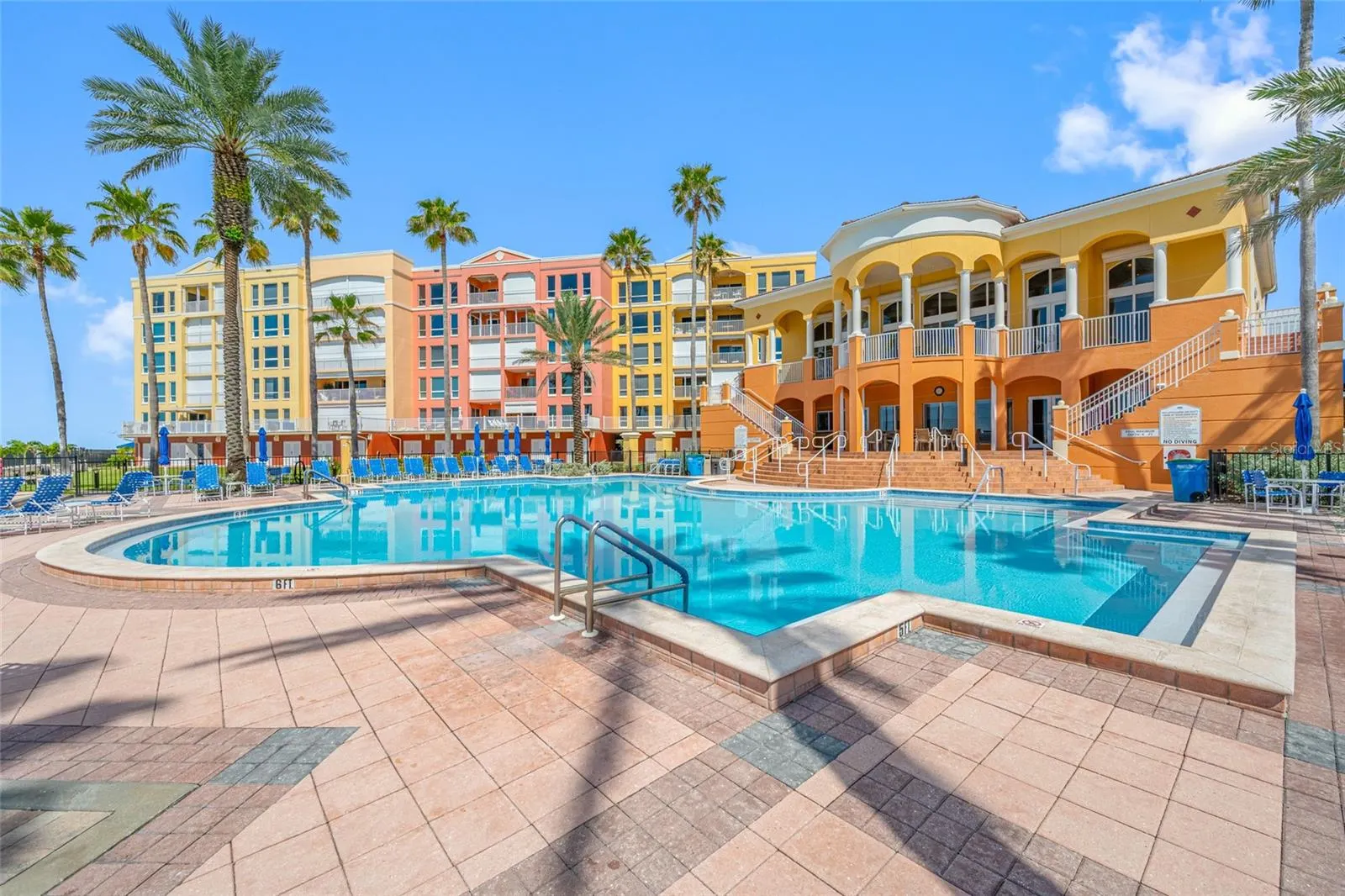 16700 GULF BLVD #524 #524